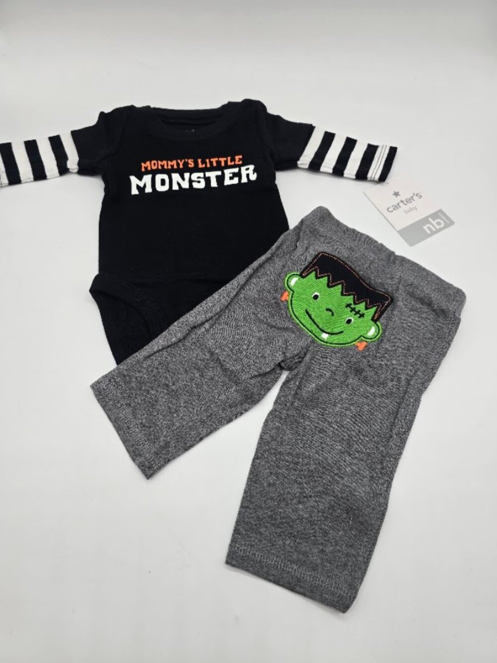 Newborn Halloween Monster 2 Piece Outfit Carter’s NWT